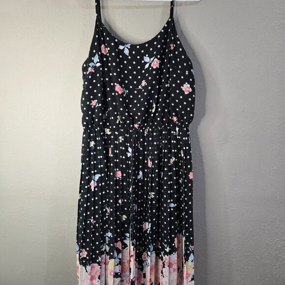 Elle Tank Dress, Elastic waist, polka dot w/flower print, Adjustable straps, Lg - Picture 1 of 9